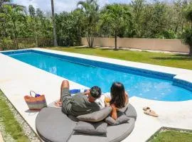 Green Oasis private pool and cinema