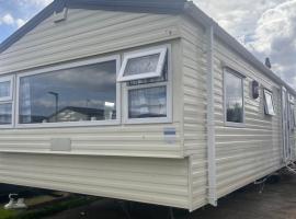 Withernsea sands-Maple grove, hotel in Waxholme