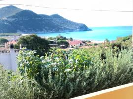 Cactus Apartments - Sea View, hotel in Solanas