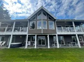 Saratoga (Upstairs)