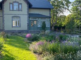 Design Villa Uckermark mit riesigem Garten, hotel 