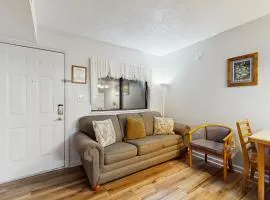 Laurel Inn Condominiums - Gatlinburg Getaway