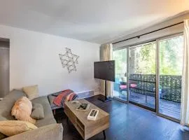 Tree-Lined Serenity Condo in Forest Park, Near Train & Madison St