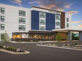 SpringHill Suites by Marriott Eau Claire: Eau Claire şehrinde bir otoparklı otel