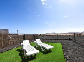 Book Jet - Bella Vista VIP Villa, Hotel in Majanicho