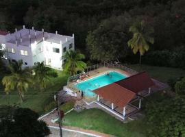 Casa Nueva en Condominio, hotel in Girardot