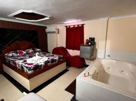 Hotel By Hours Jurassic, готель у місті Барранкілья