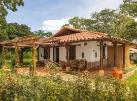 Refugio Ecoturístico Villa Clarita