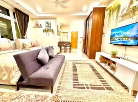 Kuching 4Pax Riverine High Floor Resort Stay Kuching Waterfront View from Balcony