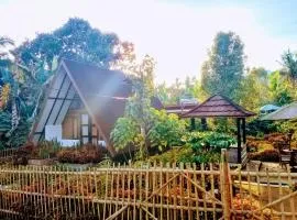Jon's Paradise Villa and Resto