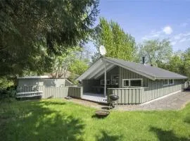 1412-Aakirkeby-Boesparken-12