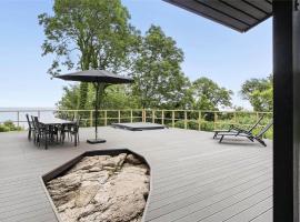 5528-Svaneke-Urmarken-35, hotel with hot tubs in Svaneke