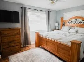 Bright and Peaceful Apt in Midvale