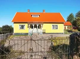 Pleasant holiday home for 8 guests