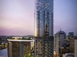 1BR apt in Queen's Wharf Lv 29 with sofa bed and Carpark