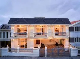 King Palace Ooty by VOYE HOMES