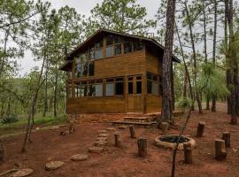 Cabaña Jabalí para 7 personas en el bosque de Mascota, ξενοδοχείο σε Mascota