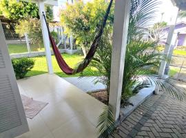 Cozy house 20 minutes from Gramado, hotel em Três Coroas