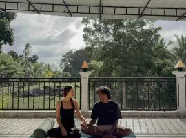 Jungle Yoga House