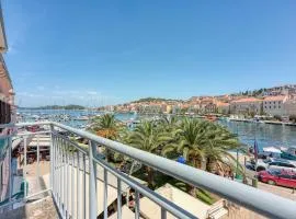 The Perfect View Penthouse Design Apt. - Happy Rentals
