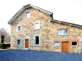 Walk Luxury Stay with Pool, hotel de luxo em Robertville