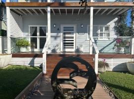 Guest home in Margate, close to the beach, vila v destinaci Woody Point