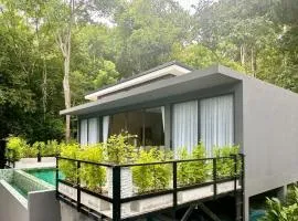 POSH VILLA, jungle view, pool, BanTai