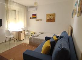 Sea view studio, hotel a Durrës