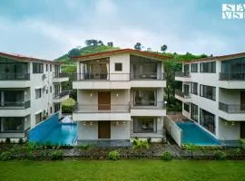 StayVista at Mount Willow with Mountain views, AC, Lawn