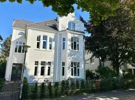 Uferresidenz - Kanalblick, Parken, Terrasse und Garten