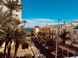 Casa La Raspa COZYINNS, villa i Torremolinos