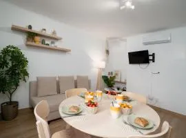 Sunset Apartment, Town Centre
