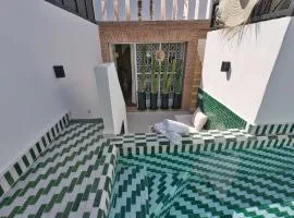 Dar Farah Riad luxe privé, 3ch, piscine chauffée, ptit déj