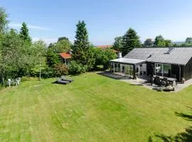 3 Bedroom Stunning Home In Odder