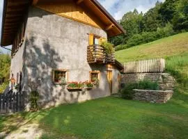 Baita Angomà sopra Levico a 1150m