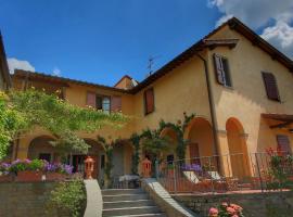 Modern Holiday Home in Loro Ciuffenna with Pool, hotel v destinaci Loro Ciuffenna