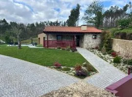 Casa Encosta do Monte