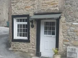 Black Horse Cottage
