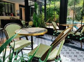 Les Glycines de Monchy- Chambres d'hôtes