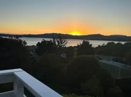 Modern Townhouse, Stunning Views