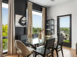 Riverview Condo with Garage and Balcony and Walk Downtown