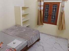 Bnr babu naidu residency unit 2, guest house in Vellore