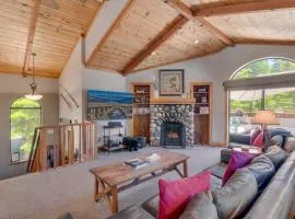 Modern 3BR Tahoe Cabin with Hot Tub