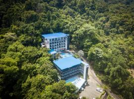 El Faro Containers Beach Hotel, ξενοδοχείο για ΑμεΑ στο Manuel Antonio