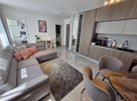 Apartmani i sobe Martina 2、オシエクのゲストハウス