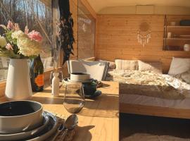 Glamping maringotka Máňa, kemp v destinaci Tvrdkov