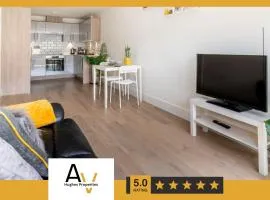 Luxury One-Bedroom Apartment - Central Location, Fast Wi-Fi, Perfect for Business or leisure Travellers By AV Hughes Properties