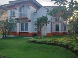 LaGita Carita Beach Villa 2