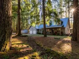 Stay Portland - Relaxing River Retreat