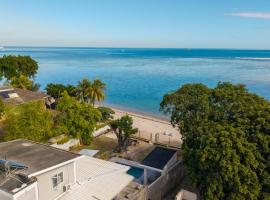 Villa Pwani, hotel in Baie du Tombeau